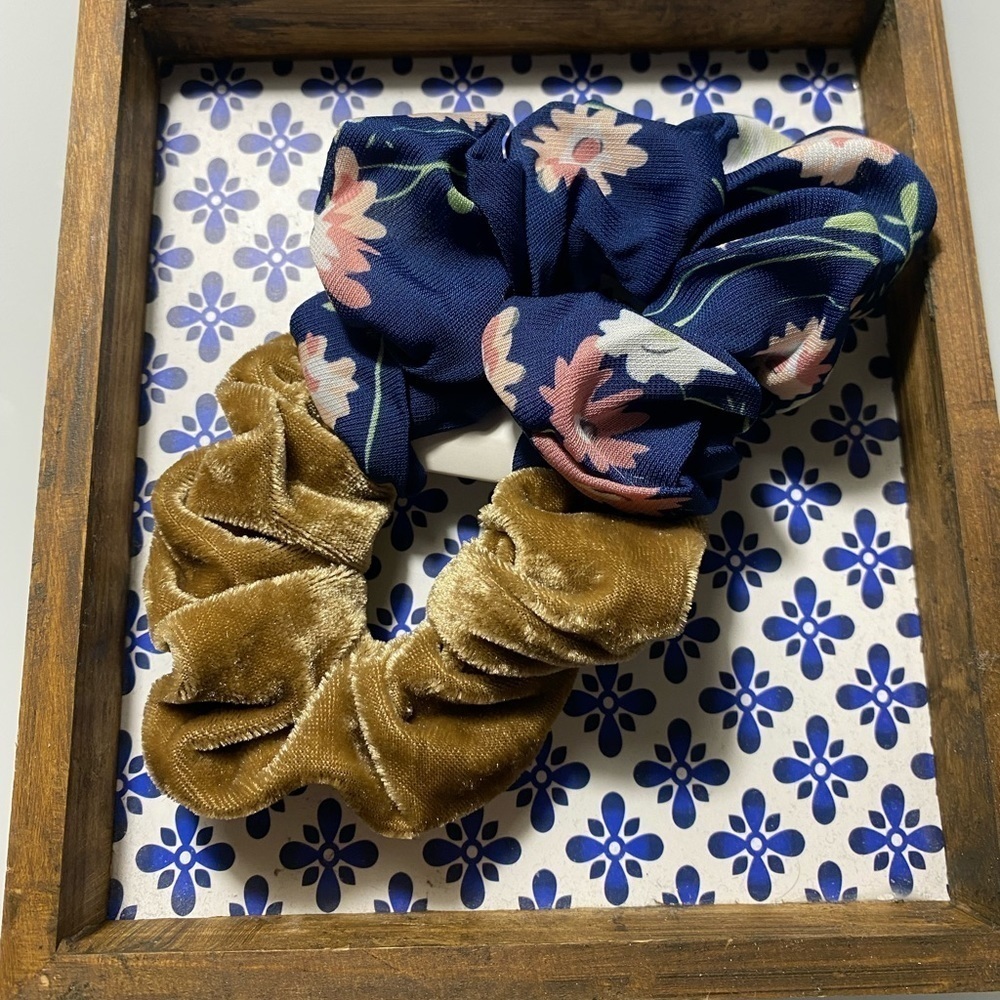 Tan Velvet and Floral scrunchy set